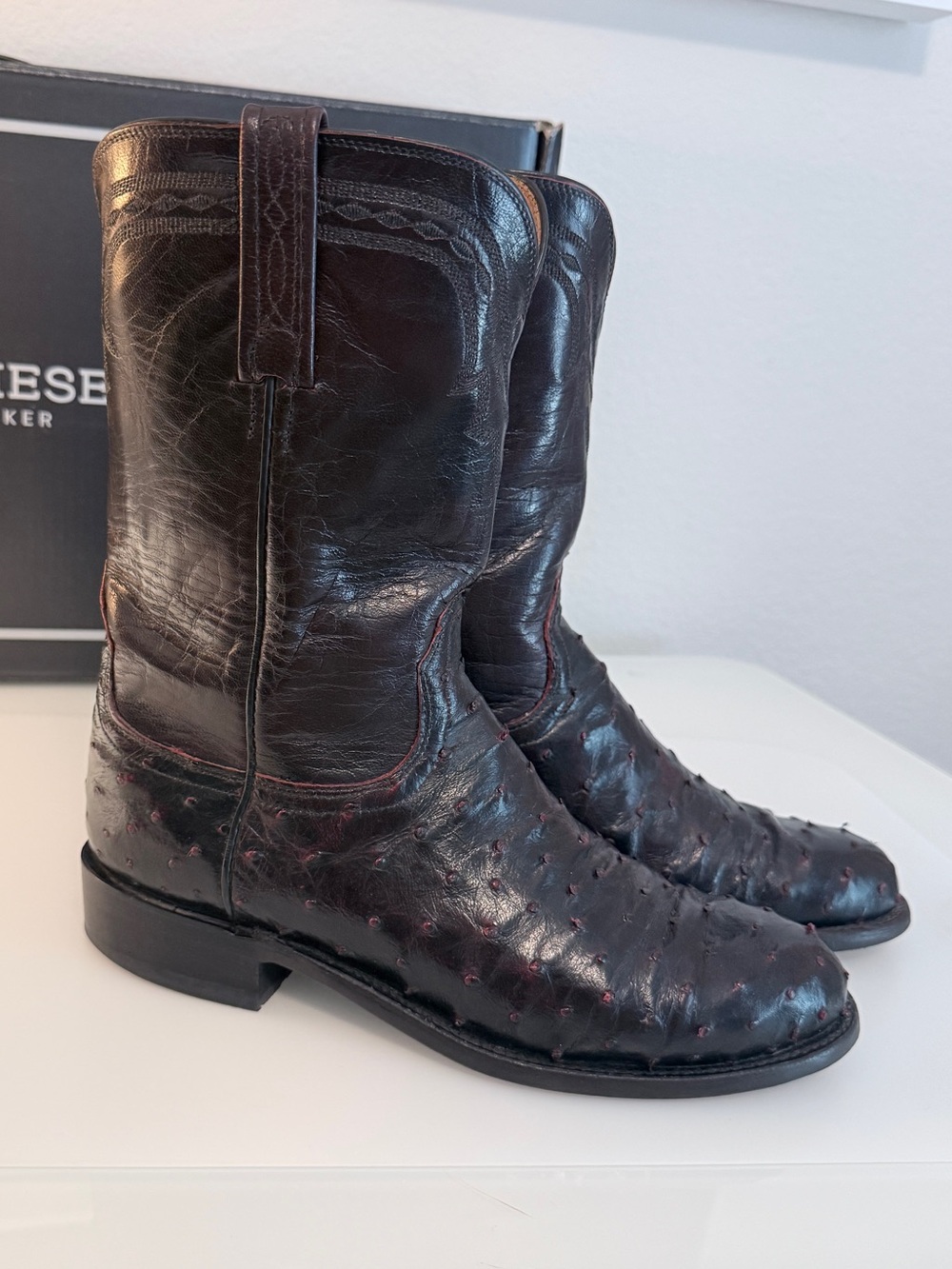 Lucchese 2000 TW132C2 Black Cherry Full Quill Ostrich Roper Boots Men’s 8.5 B